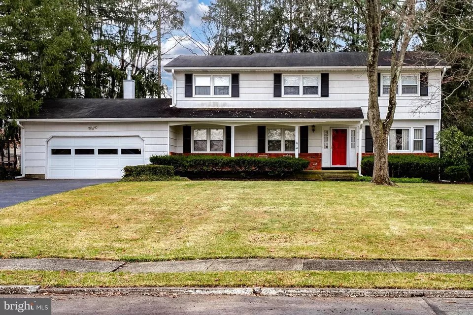 49 Rockleigh Dr, Ewing, NJ 08628 10 Photos Movoto