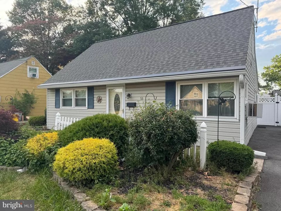 53 Dunmore Ave, Ewing, NJ 08618 20 Photos Movoto