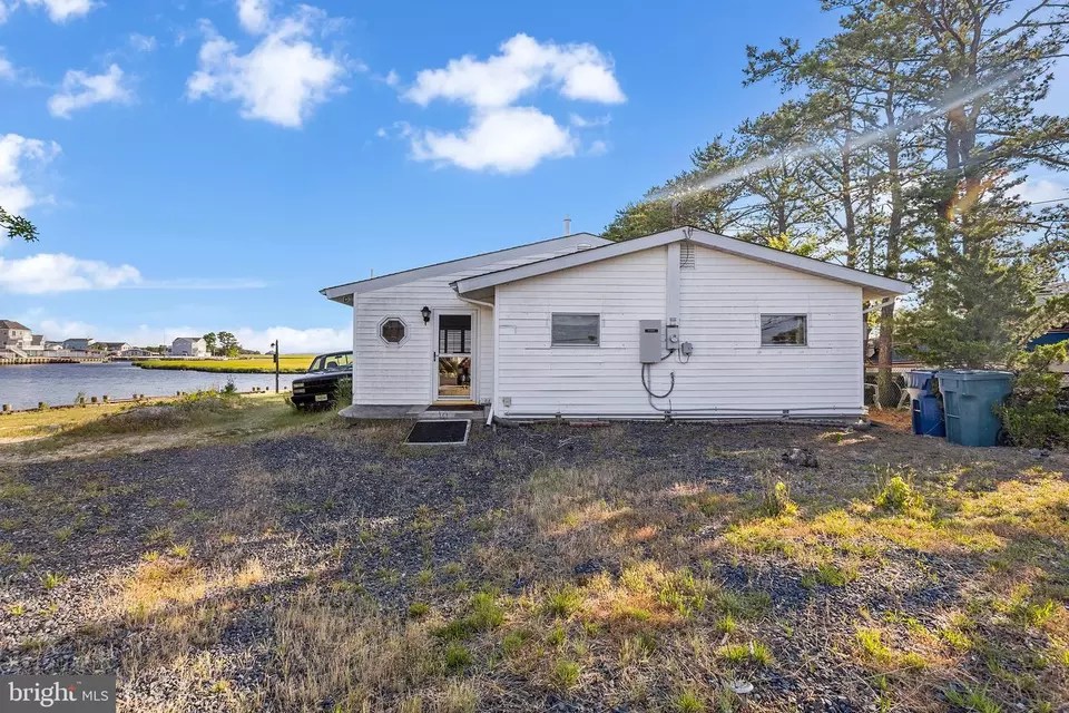 61 W Susquehanna Dr, Mystic Islands, NJ 08087 34 Photos Movoto