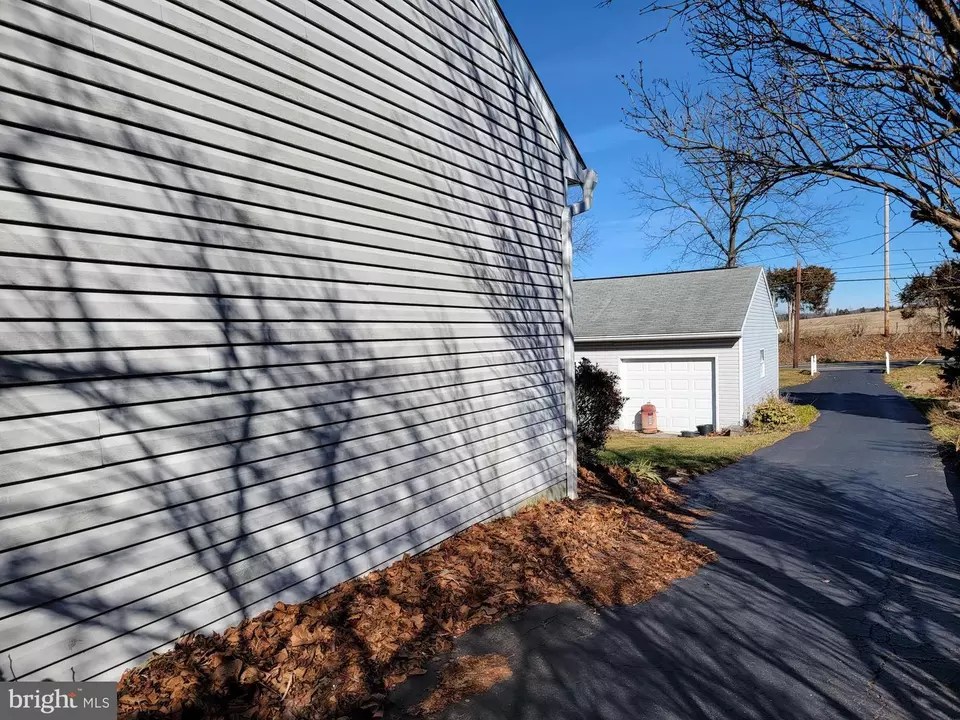 439 Heritage Dr, Gettysburg, PA 17325 29 Photos Movoto