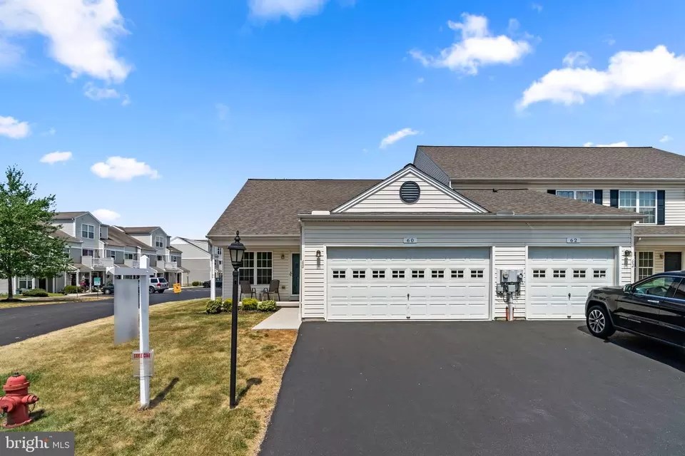 60 Cedarfield Dr, Gettysburg, PA 17325 42 Photos Movoto