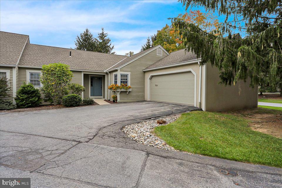 1969 Meadow Ln, Wyomissing, PA 19610 24 Photos MLS PABK2005592