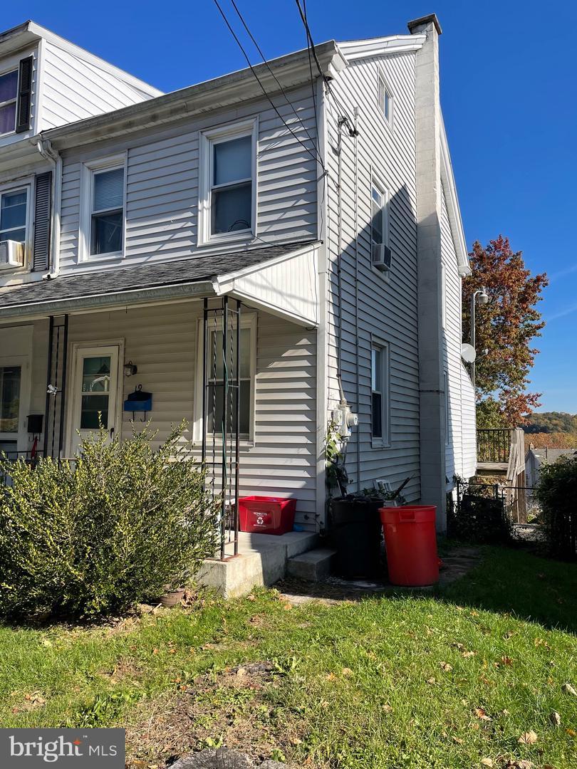 19 S Oneil St, Mohnton, PA 19540 8 Photos MLS PABK2007148 Movoto