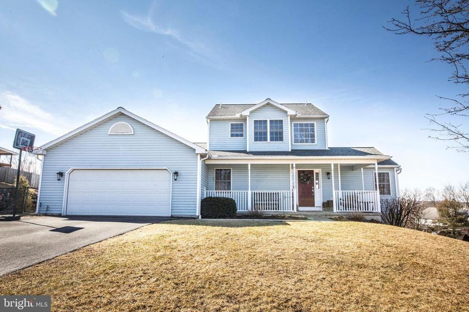 411 E 3rd St, Bernville, PA 19506 54 Photos MLS PABK2012170 Movoto