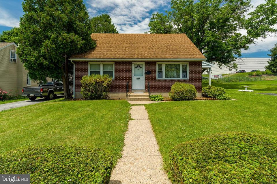 101 Girard Ave, Reading, PA 19605 26 Photos MLS PABK2017436 Movoto