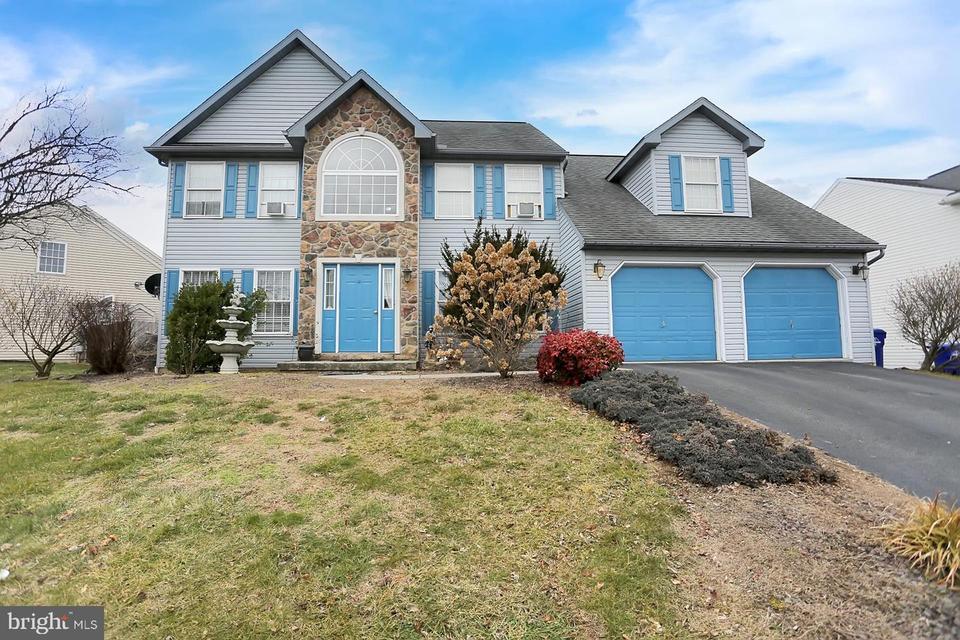 203 S Rosewood Ct, Wernersville, PA 19565 1 photo Movoto