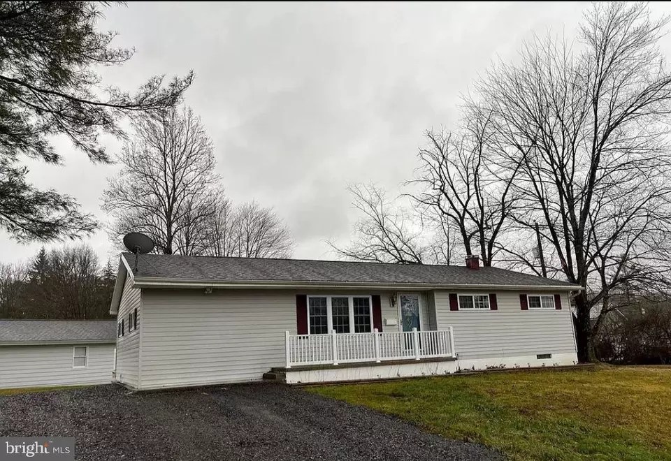 2012 Parkway Dr, Altoona, PA 16602 26 Photos Movoto