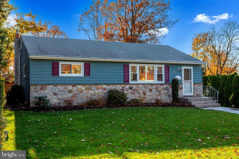 451 Linden Ave, Feasterville Trevose, PA 19053 37 Photos MLS 