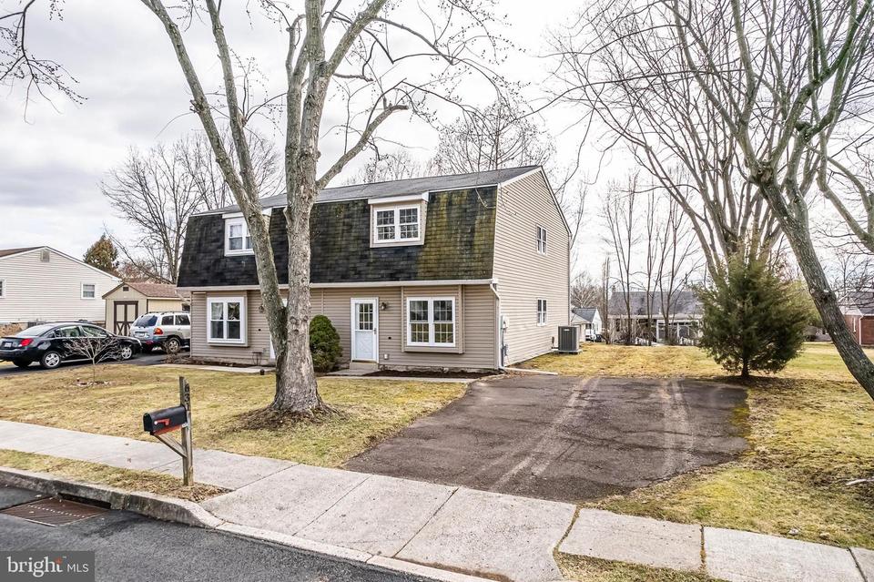 631 Rustic Dr, Perkasie, PA 18944 18 Photos MLS PABU2021254 Movoto