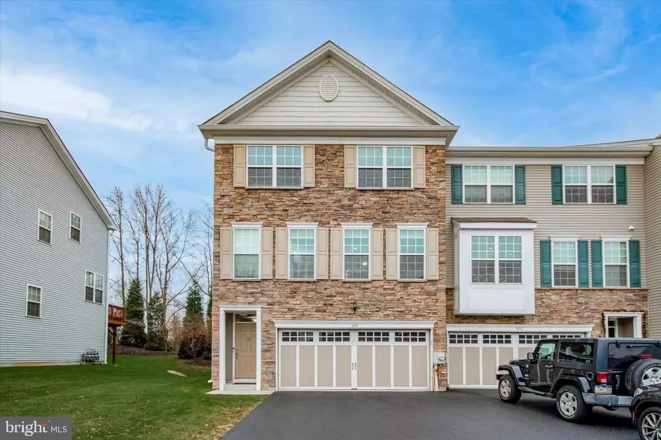 1681 Hickory Ln, Langhorne, PA 19047 25 Photos Movoto