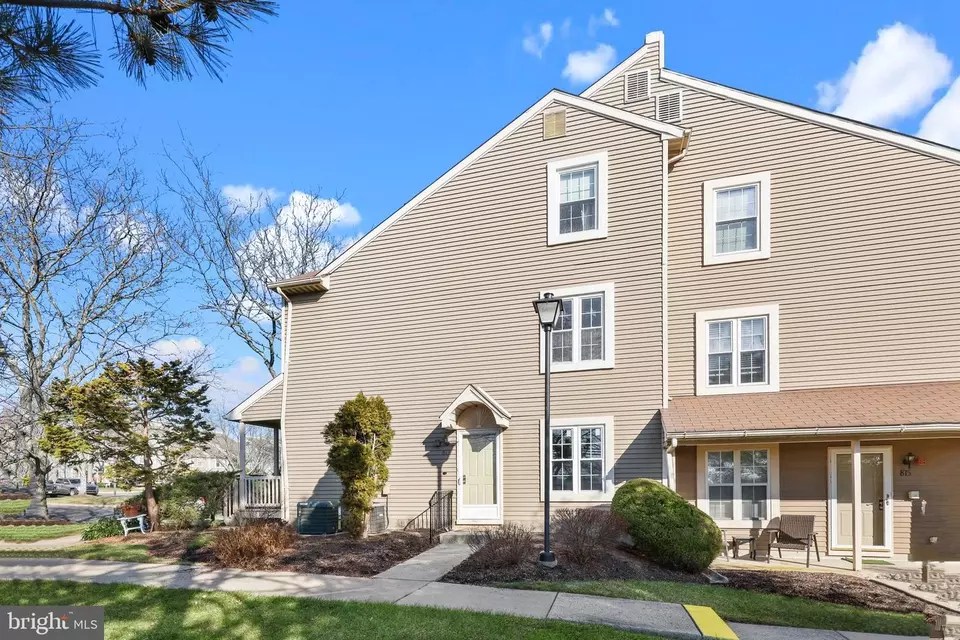 813 Society Pl, Newtown, PA 18940 21 Photos Movoto