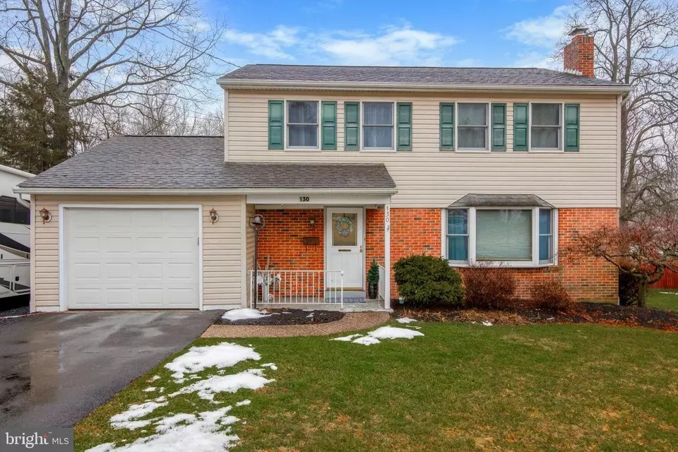 130 Township Rd, Sellersville, PA 18960 25 Photos Movoto