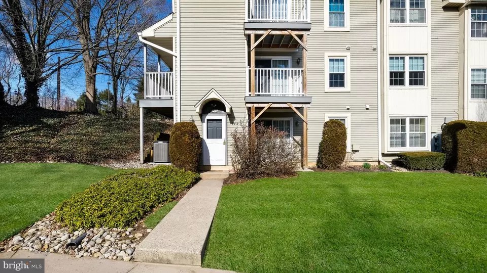 745 Sparrow Ln, Langhorne, PA 19047 33 Photos Movoto