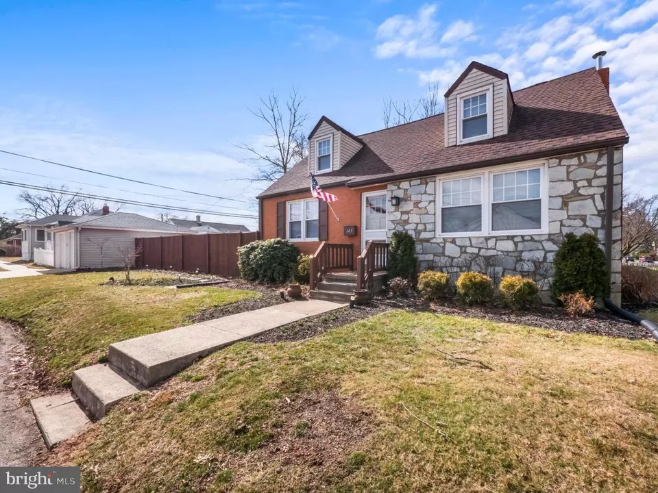 143 Mercer Ave, Morrisville, PA 19067 27 Photos Movoto