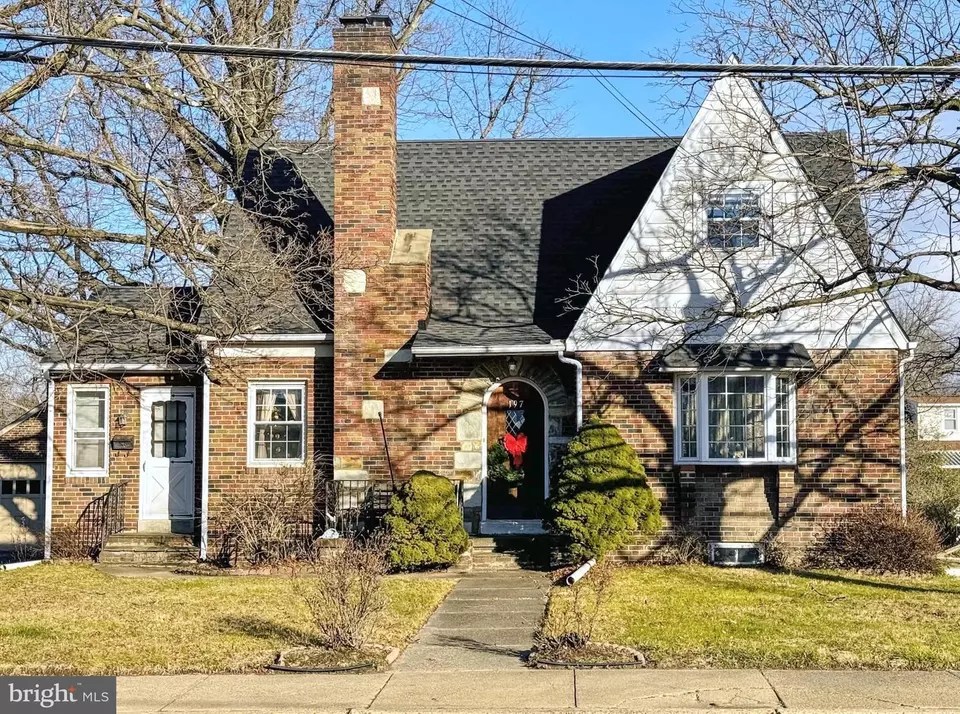 197 N Pine St, Langhorne, PA 19047 31 Photos Movoto