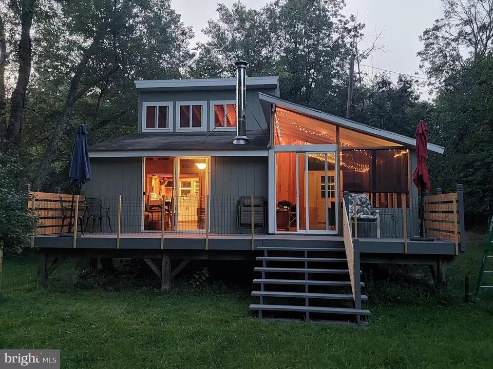 906 W Thatcher Rd, Quakertown, PA 18951 36 Photos Movoto