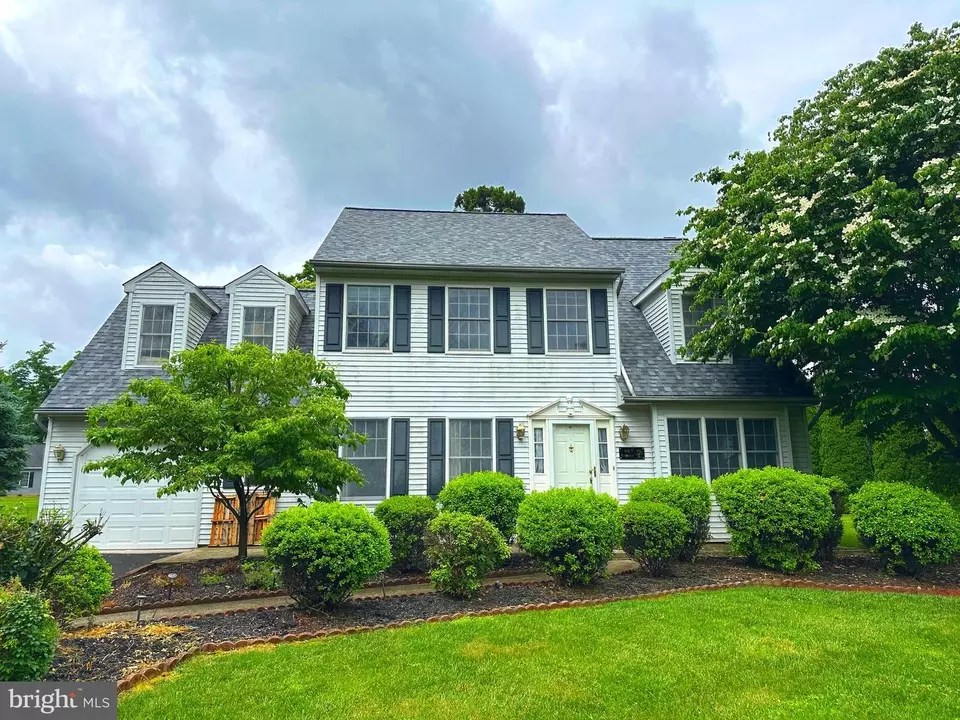 822 W Maple Ave, Langhorne, PA 19047 1 photo Movoto