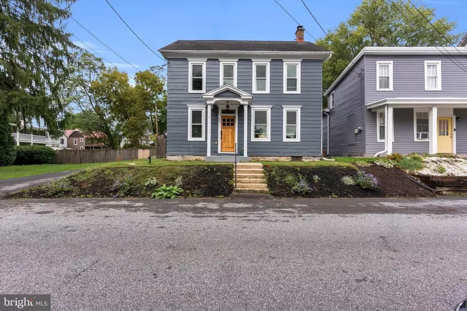 37 High St, Boiling Springs, PA 17007 36 Photos Movoto