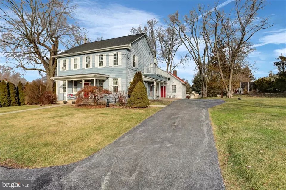 24 Kim Acres Dr, Mechanicsburg, PA 17055 53 Photos Movoto