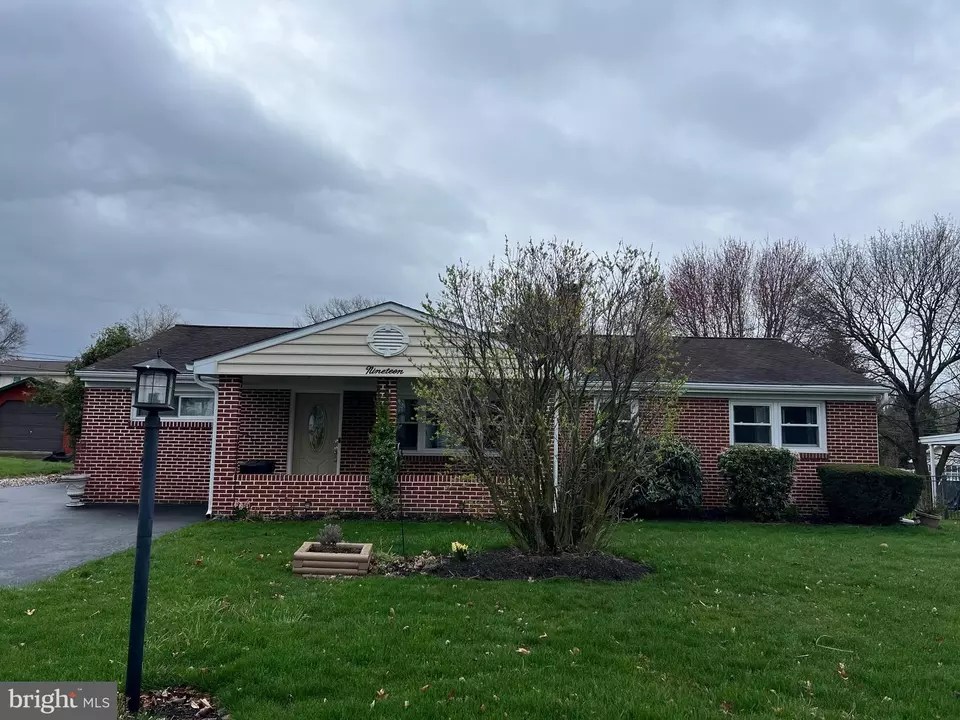 19 Kim Acres Dr, Mechanicsburg, PA 17055 6 Photos Movoto