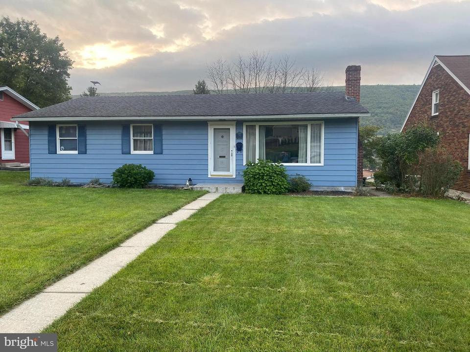 730 Columbia Ave, Palmerton, PA 18071 24 Photos MLS PACC117252