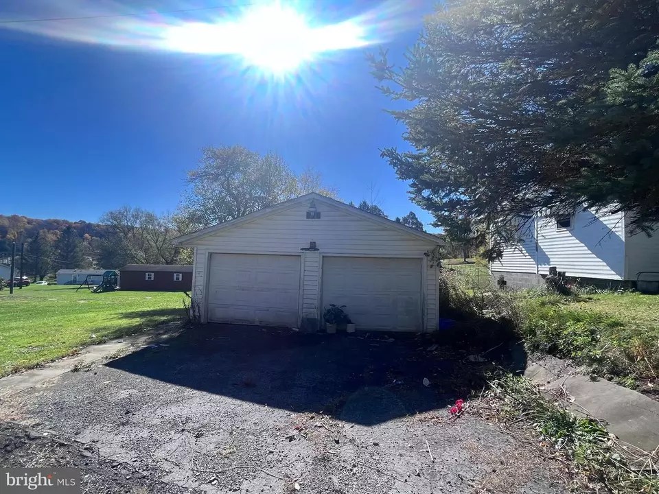 211 St James St, Houtzdale, PA 16651 7 Photos Movoto