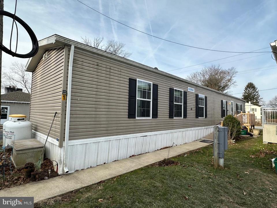 1 Mockingbird Ln, Phoenixville, PA 19460 17 Photos Movoto