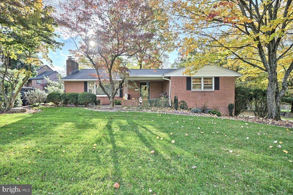 2120 Blue Mountain Pkwy, Harrisburg, PA 17112 65 Photos MLS 