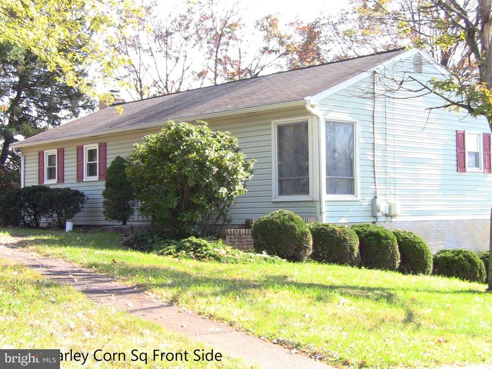 1201 Barley Corn Sq, Harrisburg, PA 17112 39 Photos MLS 
