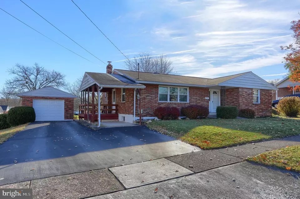 816 Deatrich Ave, Middletown, PA 17057 79 Photos Movoto