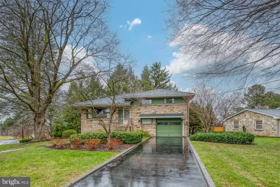 49 Sylvania Rd, Hershey, PA 17033 28 Photos Movoto