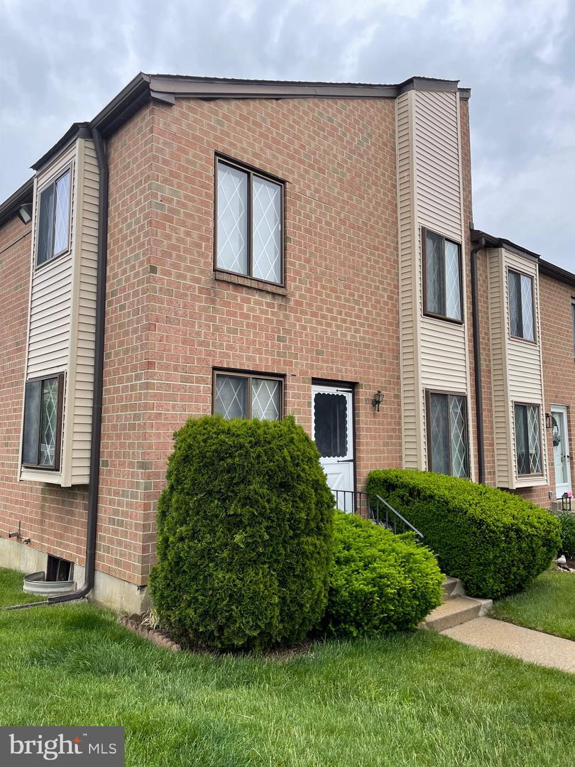 5200 Hilltop Dr 397, Brookhaven, PA 19015 1 photo Movoto