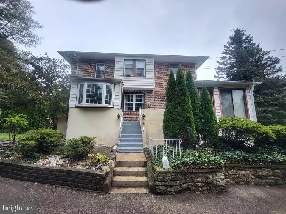 10 S Elmwood Ave, Glenolden, PA 19036 34 Photos Movoto