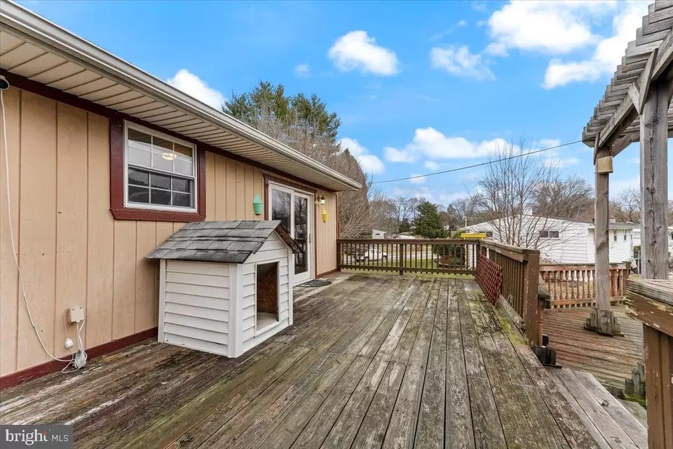 200 Tuscany Rd, Aston, PA 19014 22 Photos Movoto