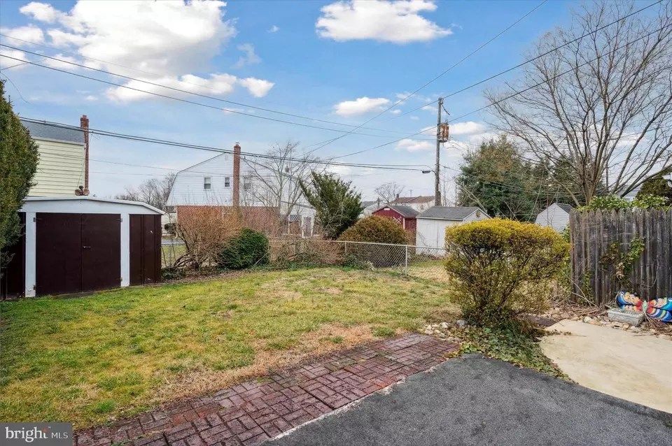 2614 Crozer St, Brookhaven, PA 19015 25 Photos Movoto