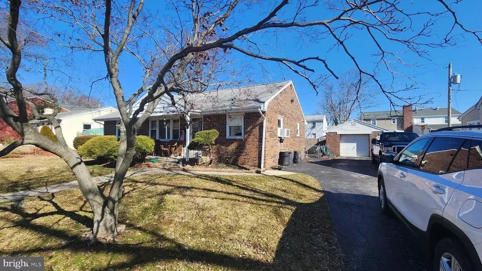 536 Sylvania Ave, Folsom, PA 19033 3 Photos Movoto