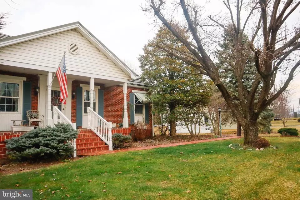 491 Roxbury Rd, Shippensburg, PA 17257 26 Photos Movoto