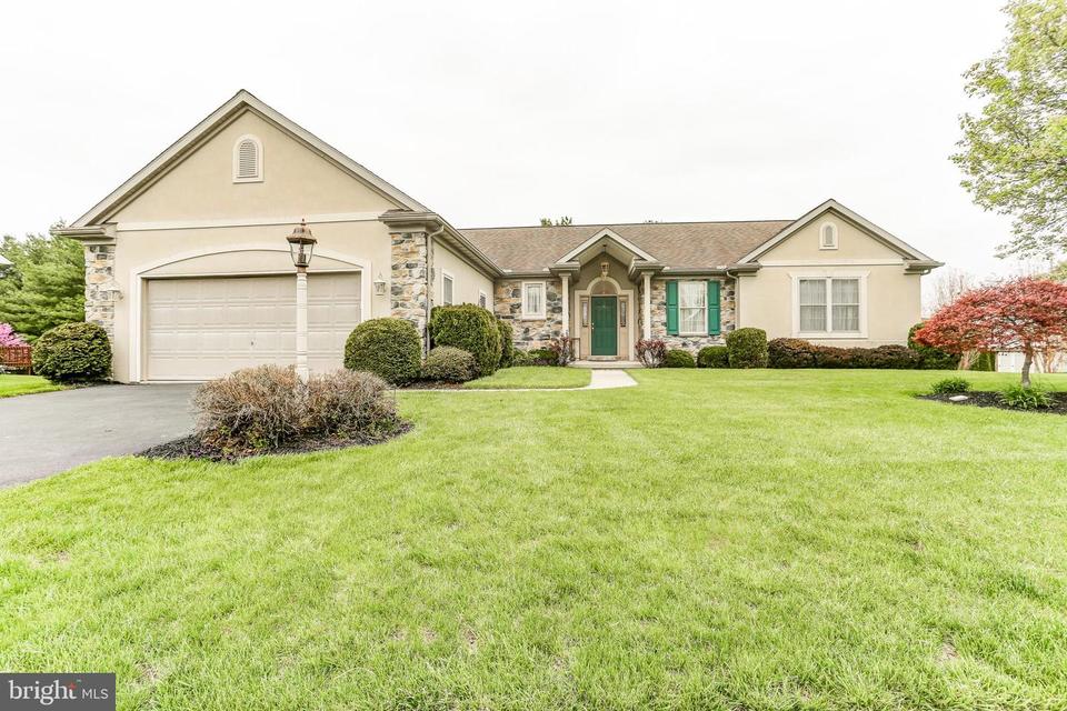 142 Round Hill Ln, Lancaster, PA 17603 42 Photos MLS PALA2017608 Movoto