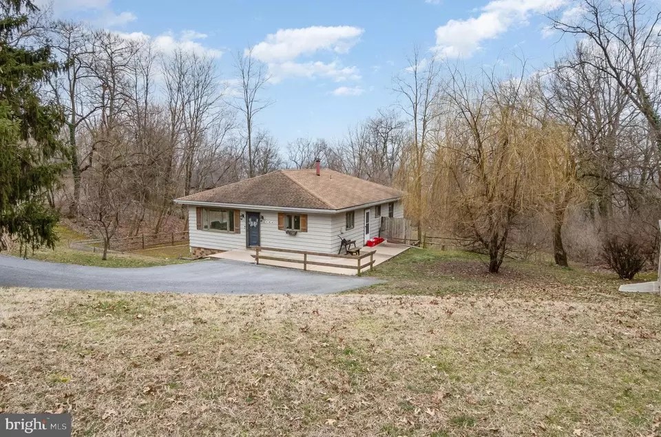 183 Ridge Ave, Ephrata, PA 17522 32 Photos Movoto