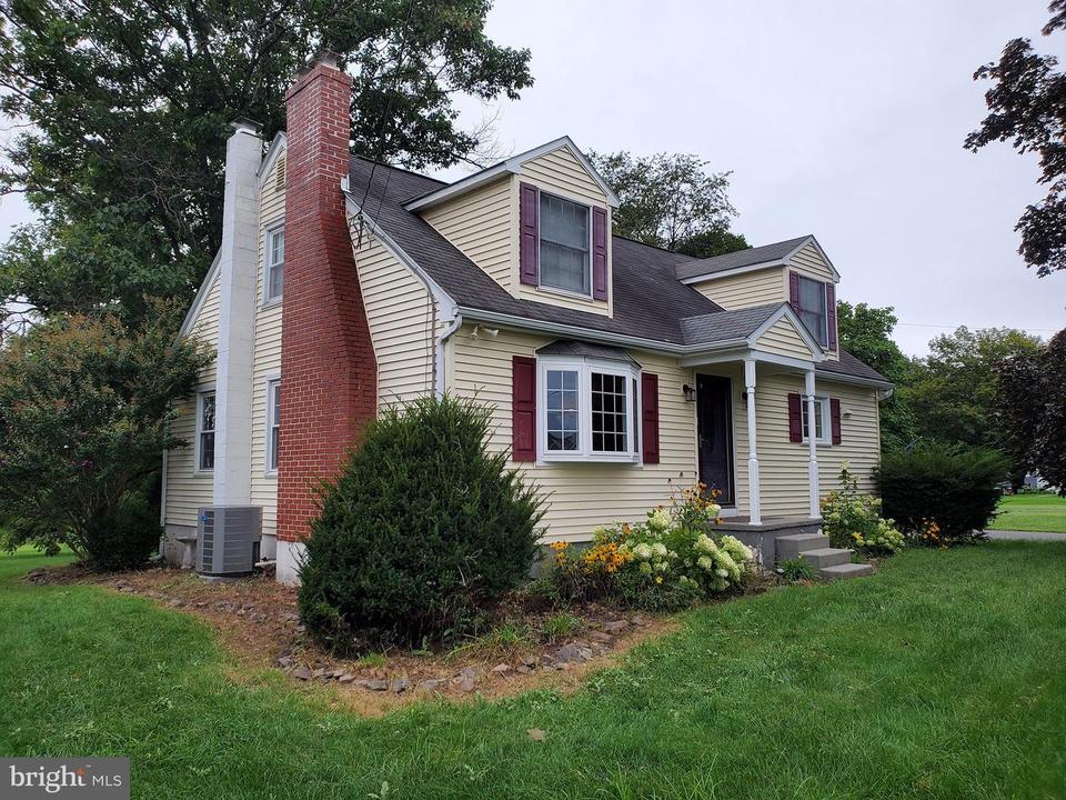 408 Hoffmansville Rd, Bechtelsville, PA 19505 43 Photos MLS 