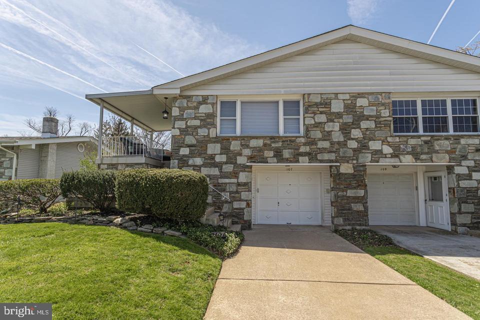 107 Oakland Ave, Lansdale, PA 19446 38 Photos MLS PAMC2035510 Movoto