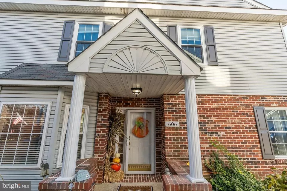 606 Truman Ct, Norristown, PA 19403 26 Photos Movoto