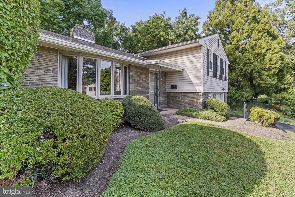 639 Green Briar Rd, Elkins Park, PA 19027 39 Photos Movoto