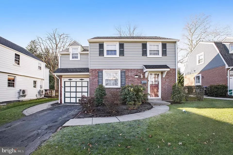 704 Brooke Rd, Glenside, PA 19038 26 Photos Movoto