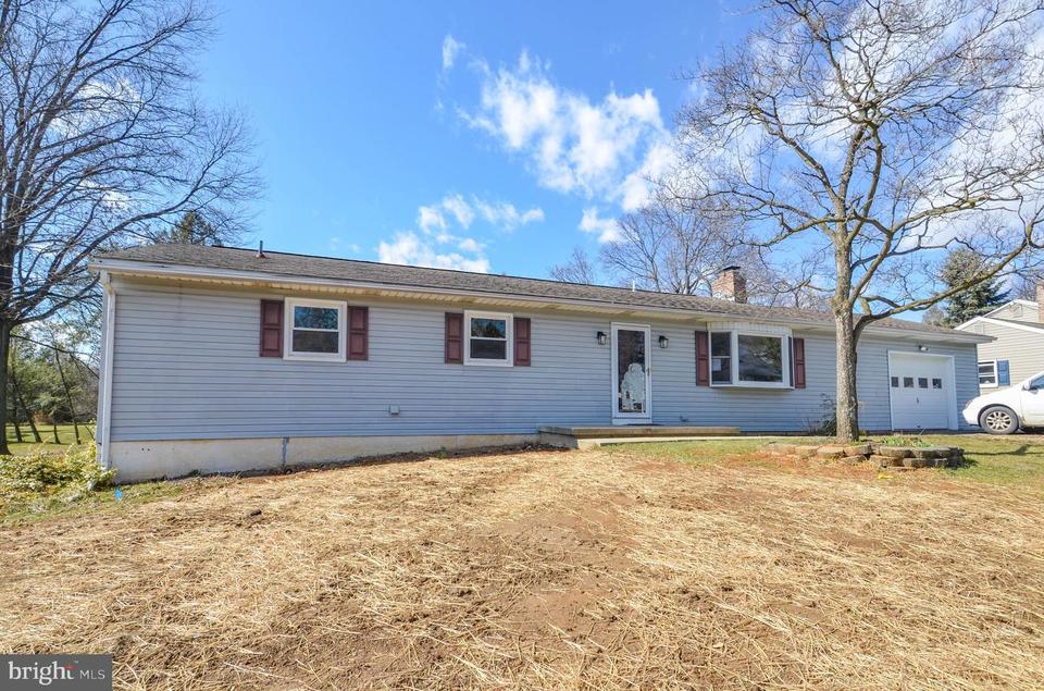 422 Stones Crossing Rd, Easton, PA 18045 19 Photos MLS PANH2001162