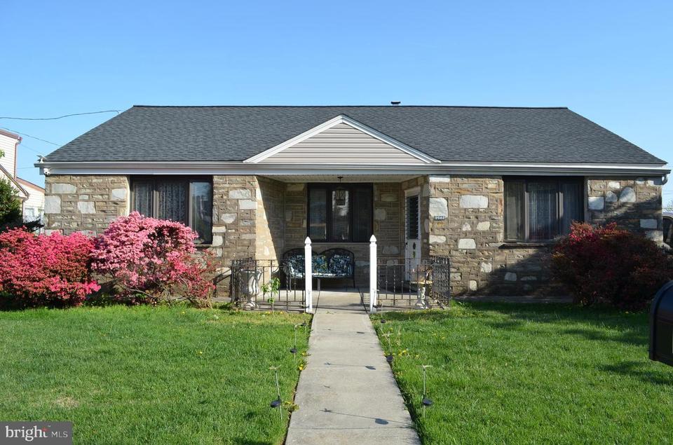 9967 Ferndale St, Philadelphia, PA 19115 1 photo Movoto