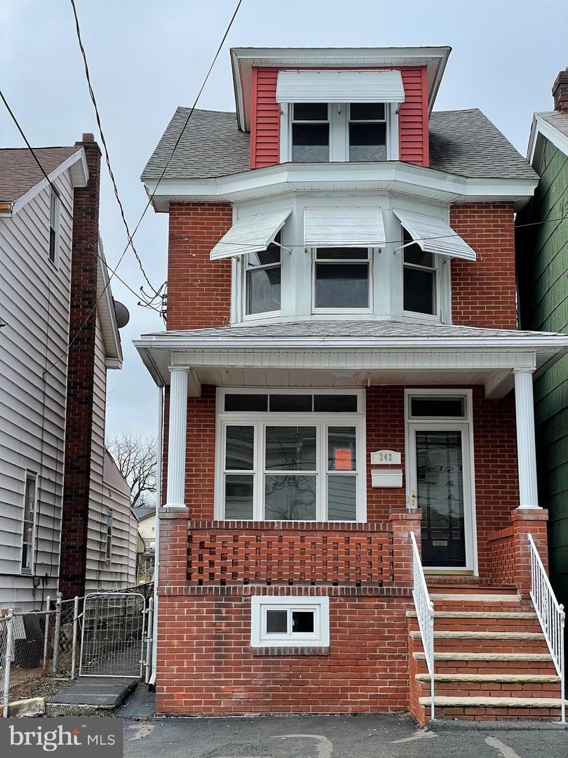 242 N Nice St, Frackville, PA 17931 44 Photos MLS PASK133562 Movoto