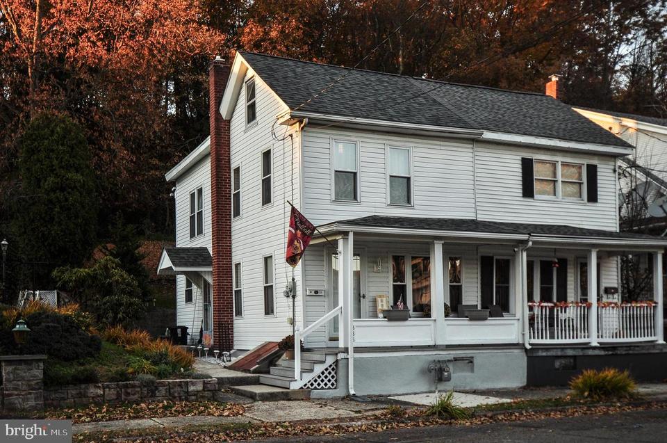 335 1st St, Port Carbon, PA 17965 16 Photos MLS PASK2002150 Movoto