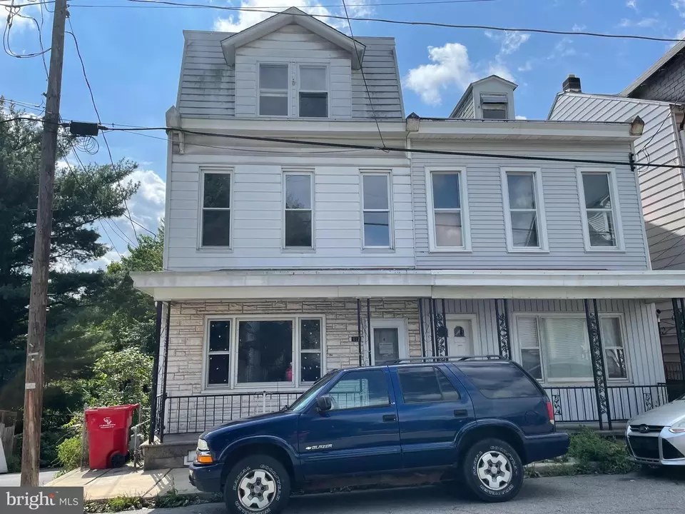 617 W Race St, Pottsville, PA 17901 19 Photos Movoto