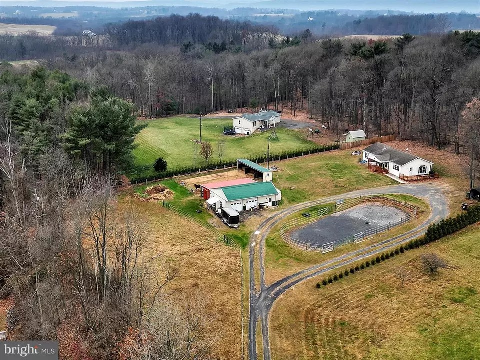 33 Wild Cherry Rd, Schuylkill Haven, PA 17972 36 Photos Movoto